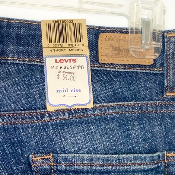 NWT- Levi’s Mid-Rise Skinny Jeans - Picture 6 of 7